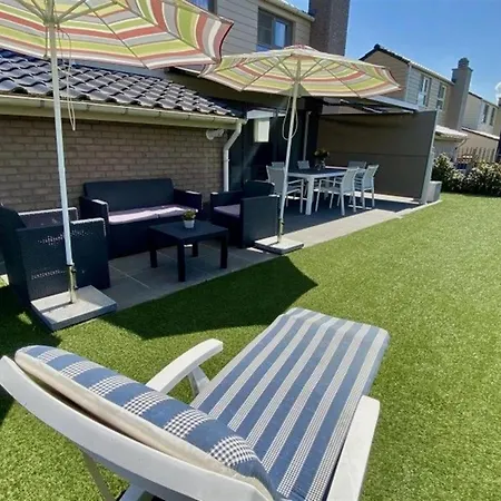 Stylish Westende Getaway