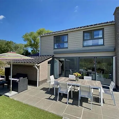 Leuke Vakantiewoning Met Tuin In Westende Tatil Evi