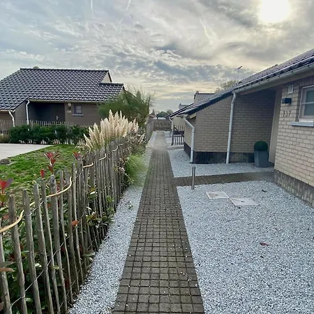 Leuke Vakantiewoning Met Tuin In Westende Tatil Evi Middelkerke
